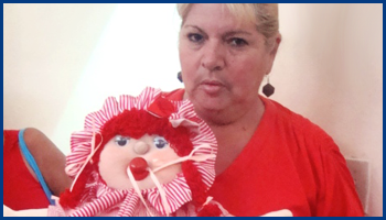 Carsueños Carmen Soto with Doll